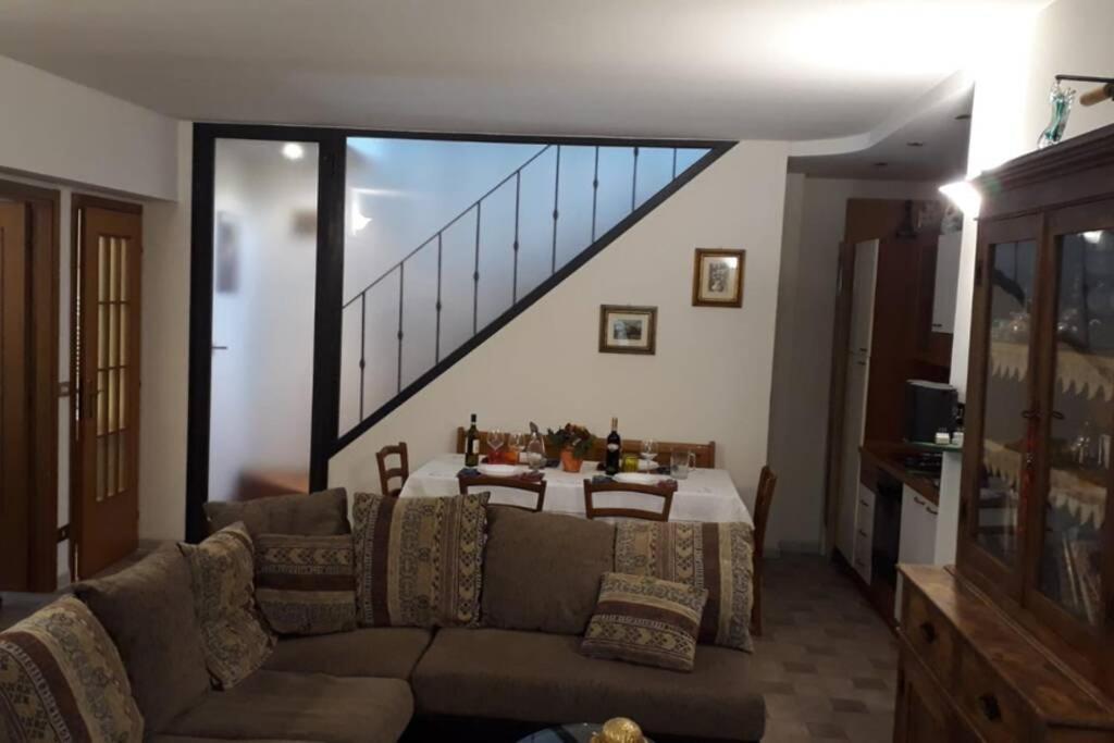 Cozy Apartment At The Gates Of Florence タヴァルヌッツェ エクステリア 写真